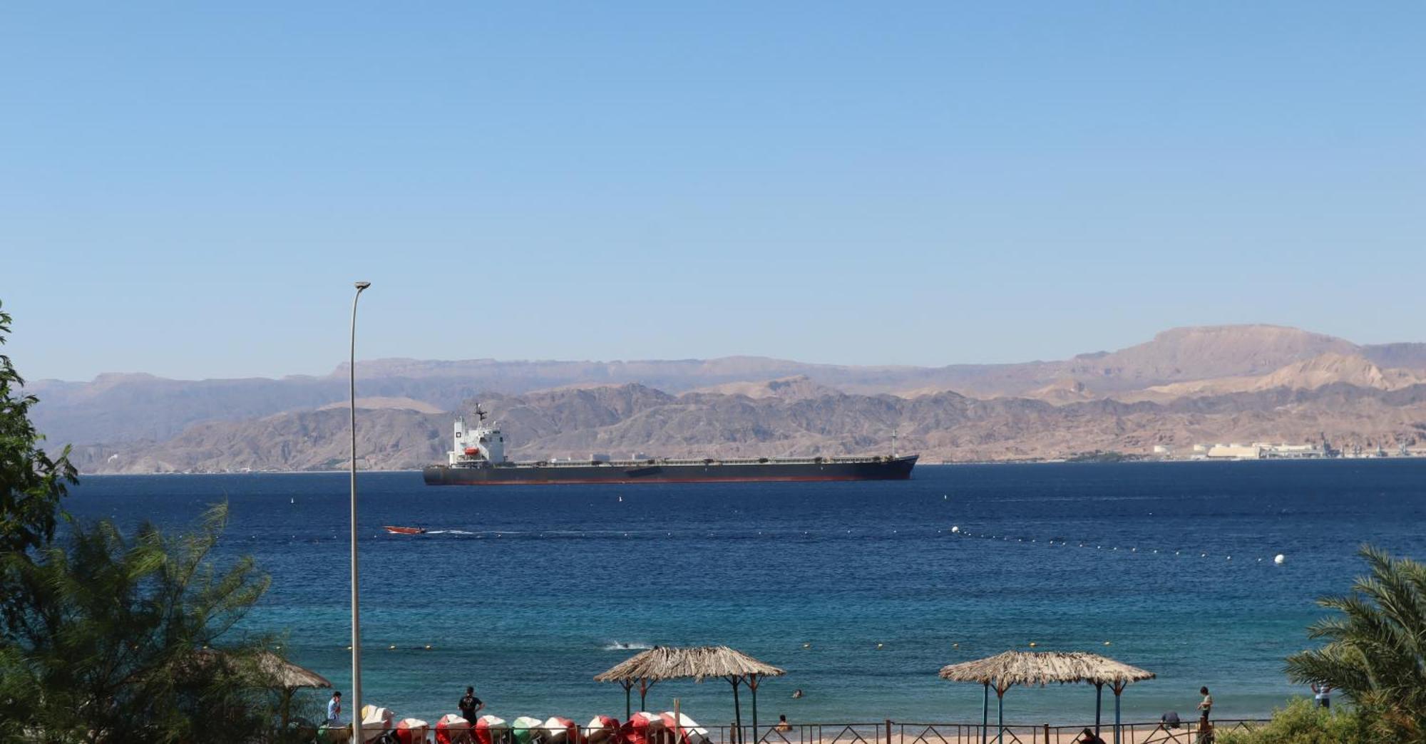 بيت شباب Extra Traveller العقبة المظهر الخارجي الصورة